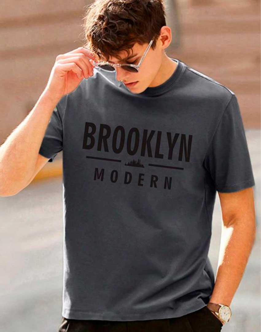 Distribución de camisetas llanas y personalizadas para hombre